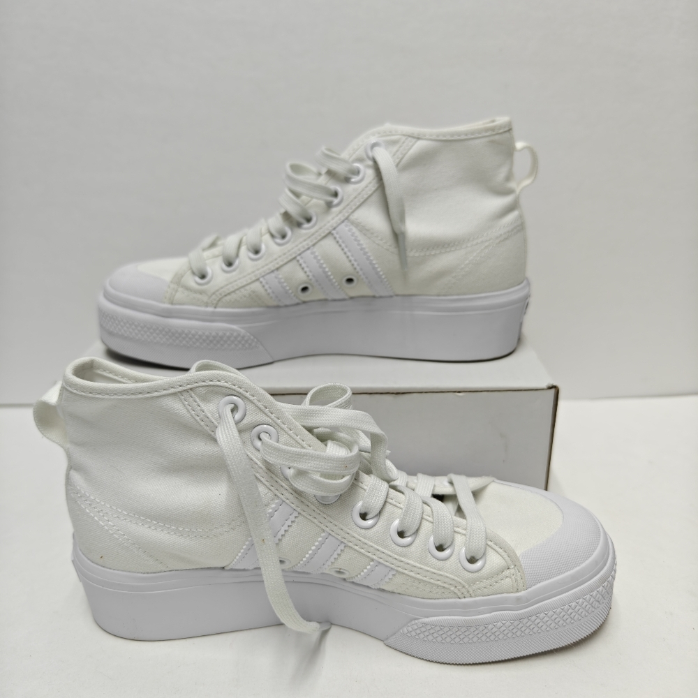 Used adidas Originals Women's Nizza Platform Mid Sneaker White Size 7 US